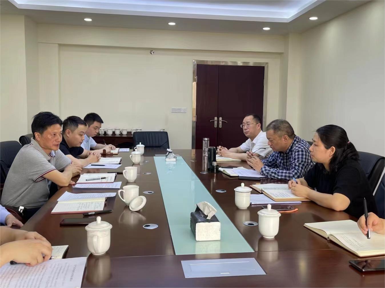 集團(tuán)黨委書記、董事長(zhǎng)許大政一行赴巴中農(nóng)商行開展業(yè)務(wù)合作洽談會(huì)